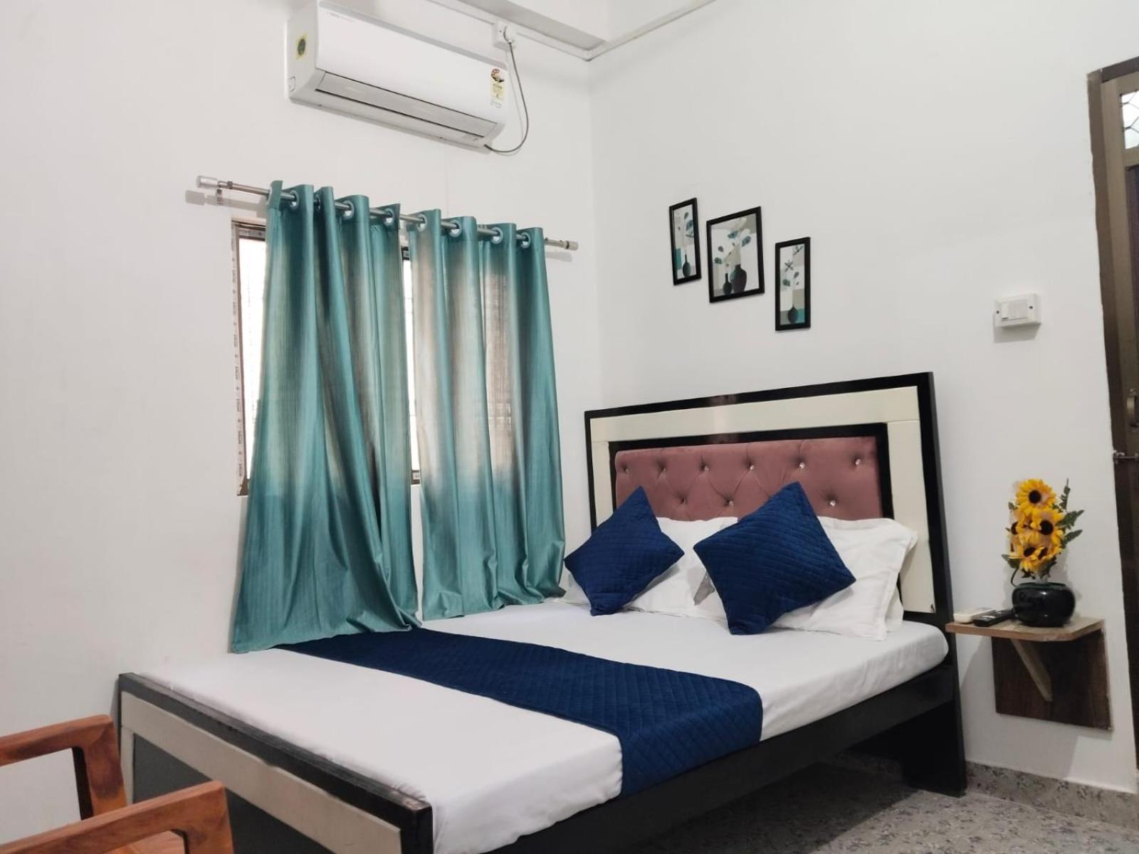 Shree K.B Guest House Varanasi Bagian luar foto