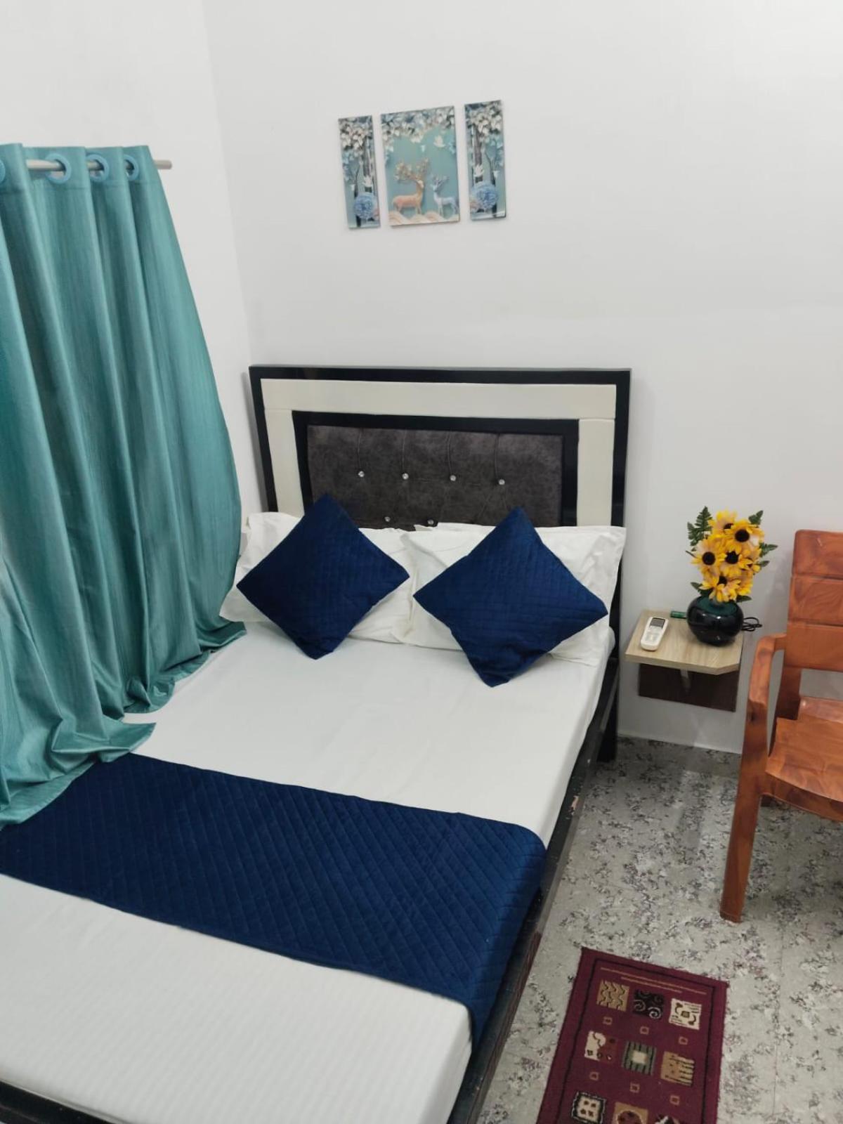 Shree K.B Guest House Varanasi Bagian luar foto