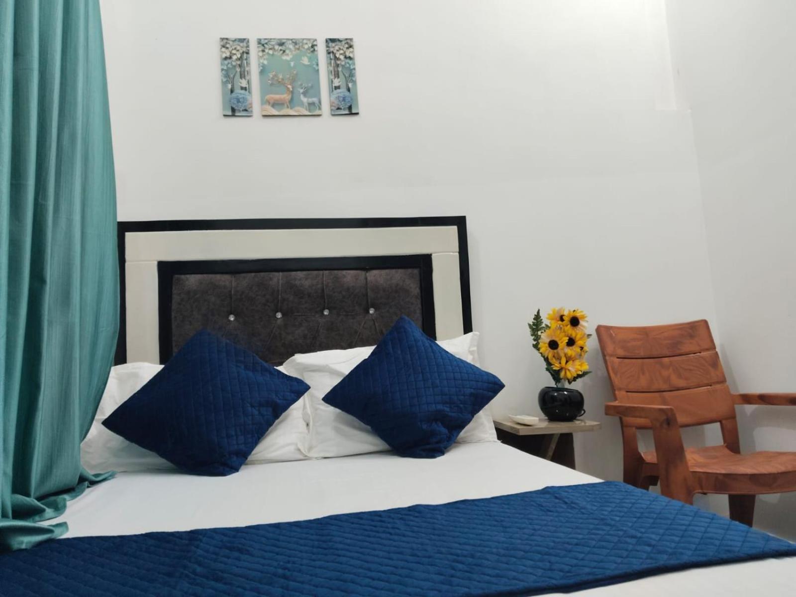 Shree K.B Guest House Varanasi Bagian luar foto