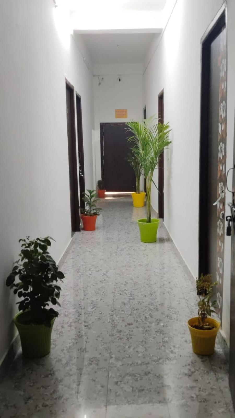 Shree K.B Guest House Varanasi Bagian luar foto
