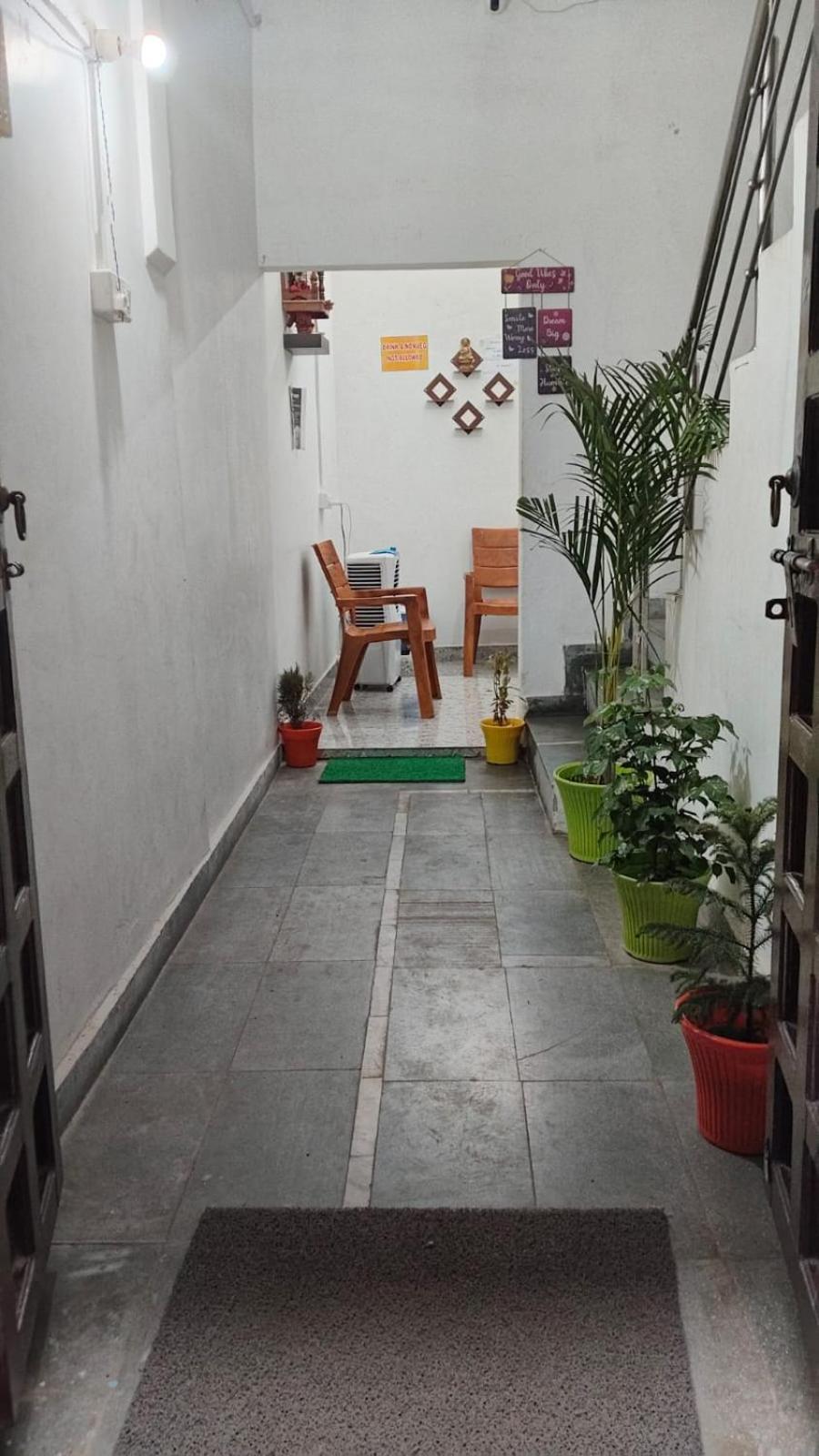 Shree K.B Guest House Varanasi Bagian luar foto