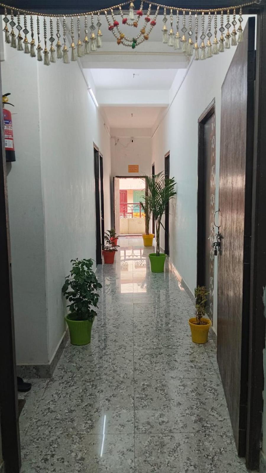 Shree K.B Guest House Varanasi Bagian luar foto